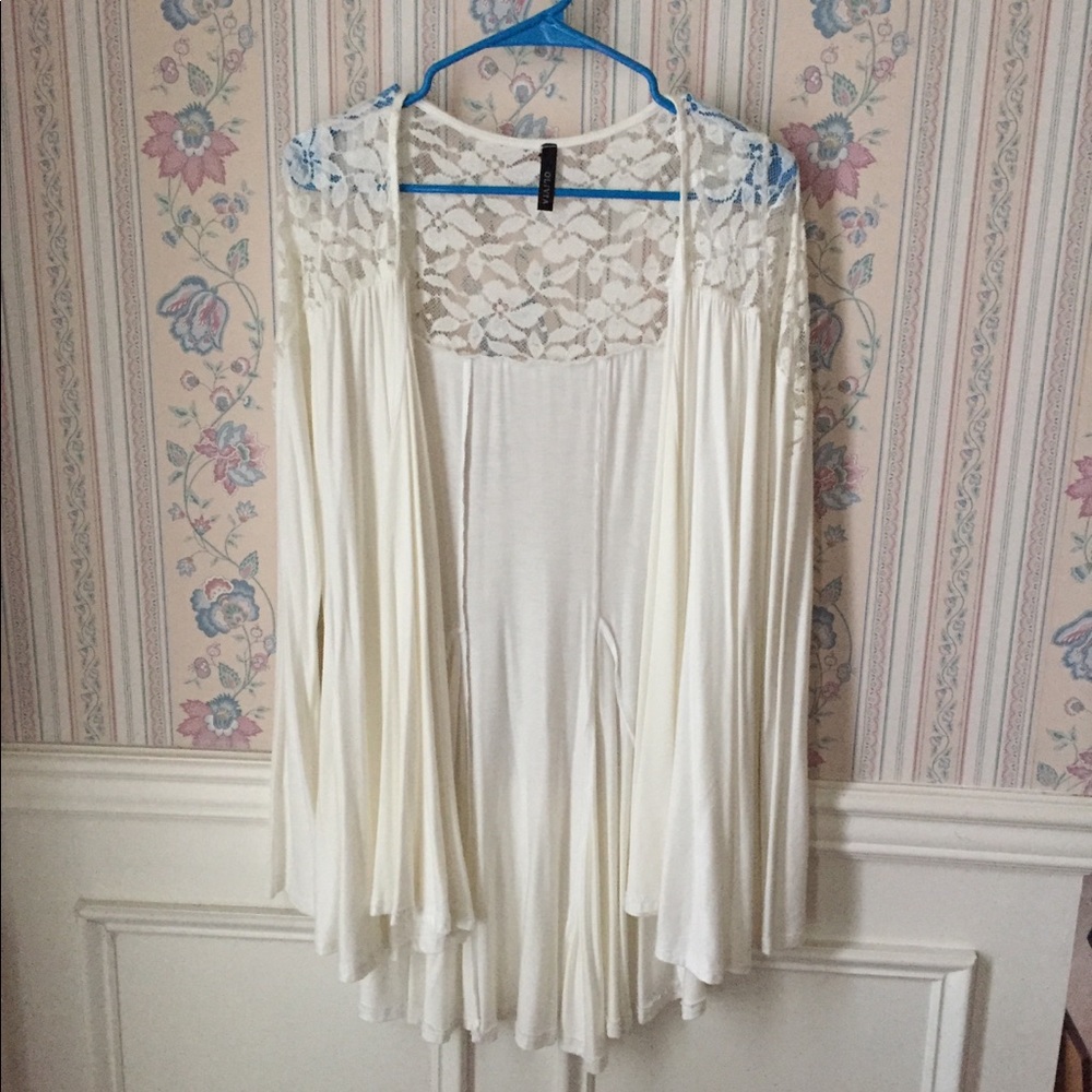 Lacey white swing sweater - very light weight